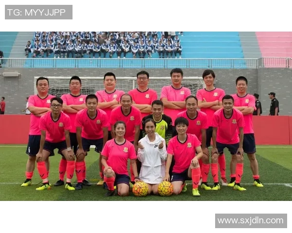 吴芳的足球人生：从草地到绿茵场的深度对话与成长之路